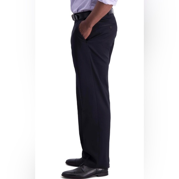 NWT Haggar Men's Iron Free Premium Classic Fit Flat Front Khaki Multiple Sizes - Picture 2 of 10